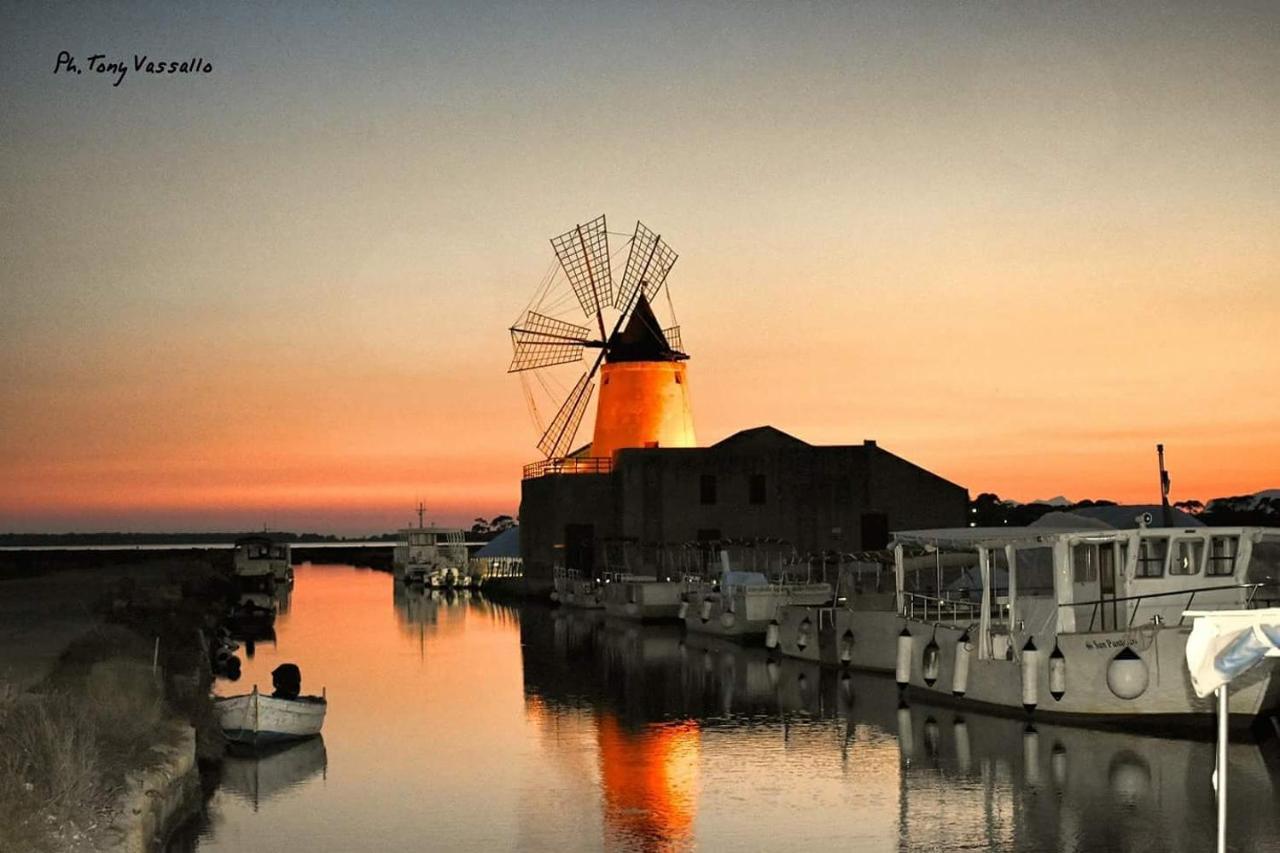 La Casa Di Paoletta A Due Passi Dal Mare Trapani Exterior foto