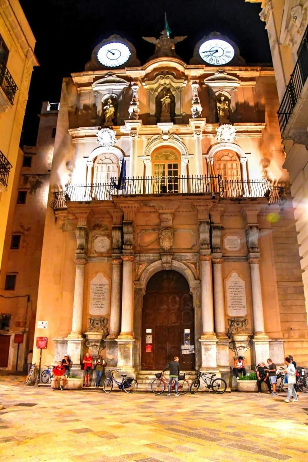 La Casa Di Paoletta A Due Passi Dal Mare Trapani Exterior foto