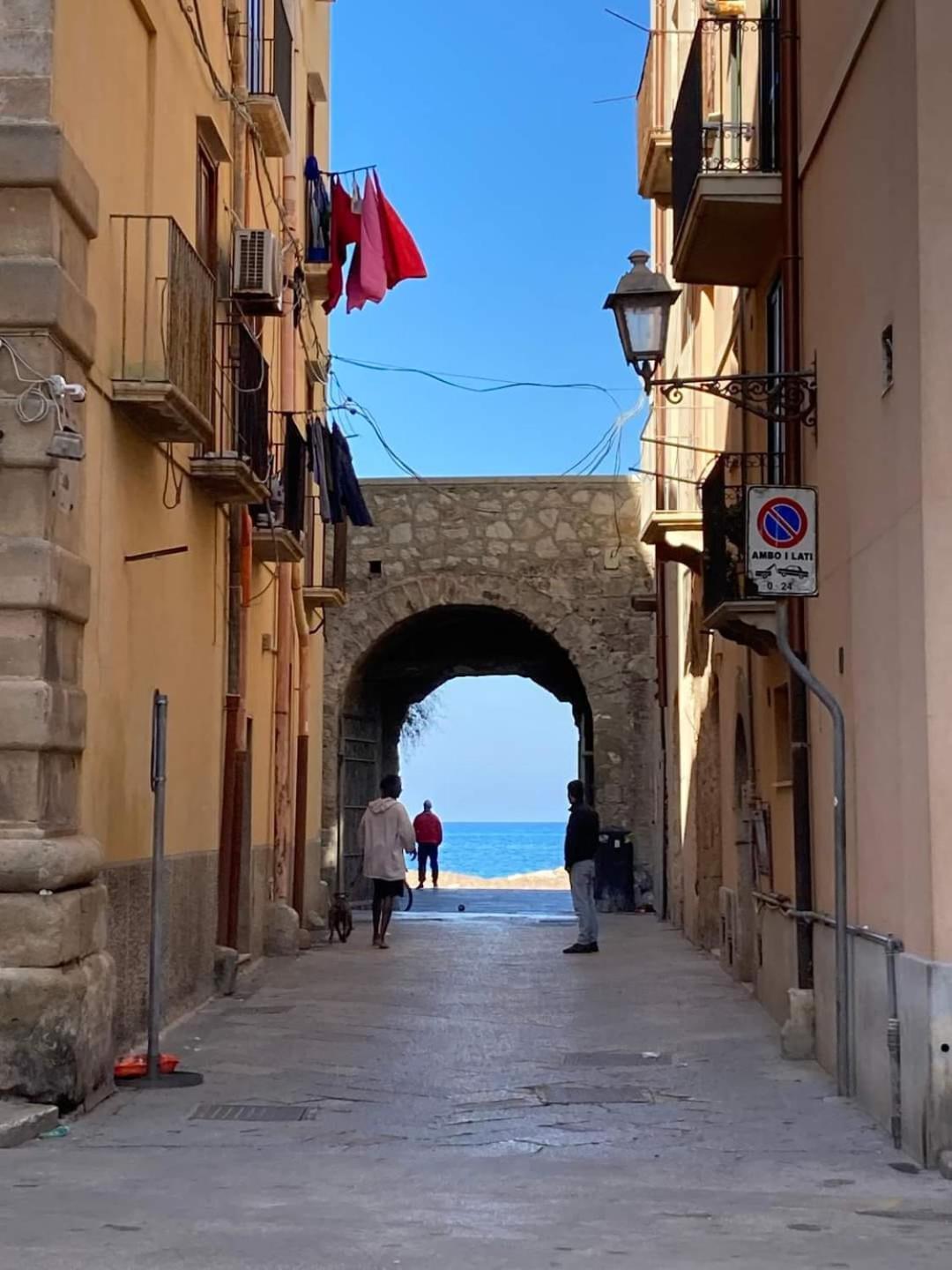La Casa Di Paoletta A Due Passi Dal Mare Trapani Exterior foto
