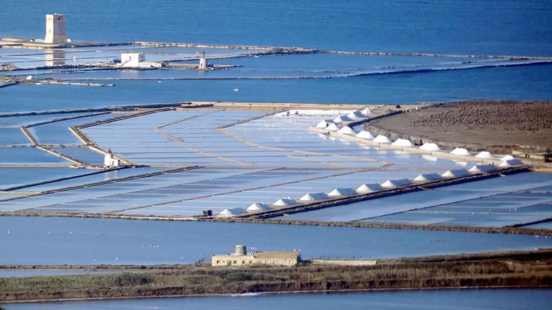 La Casa Di Paoletta A Due Passi Dal Mare Trapani Exterior foto