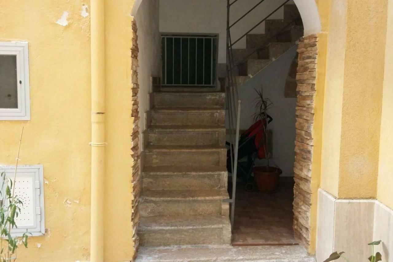 La Casa Di Paoletta A Due Passi Dal Mare Trapani Exterior foto