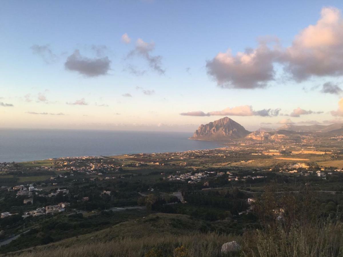 La Casa Di Paoletta A Due Passi Dal Mare Trapani Exterior foto